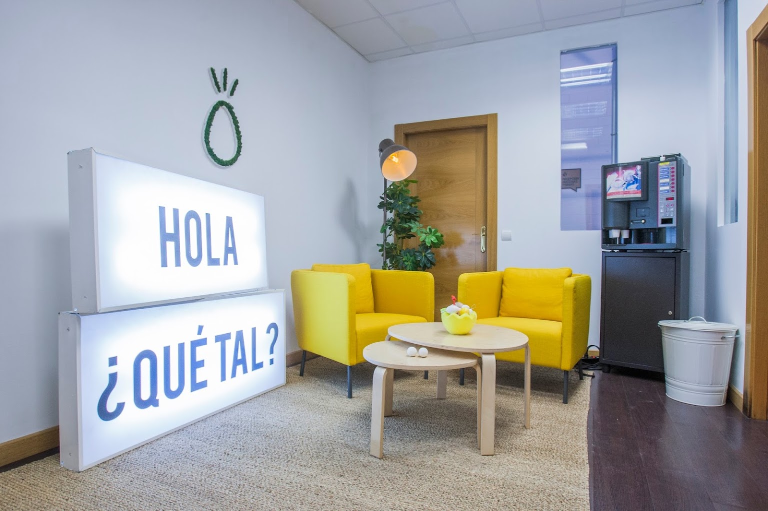 Entrada Container Visual, una empresa orientada al cliente ofreciendo servicios de impresión a cualquier formato, cartelería, rotulación, señalética..